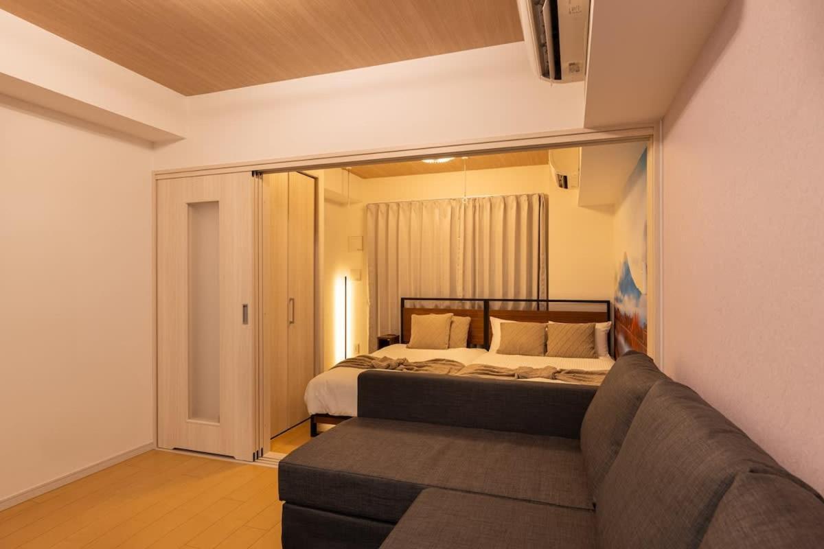 Apartment Hatagaya2chome 203 *